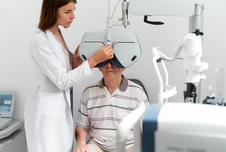   Cataract Surgery: Procedure, Recovery and What to Expect 